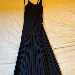 Abercrombie sweater dress - black, large, never worn